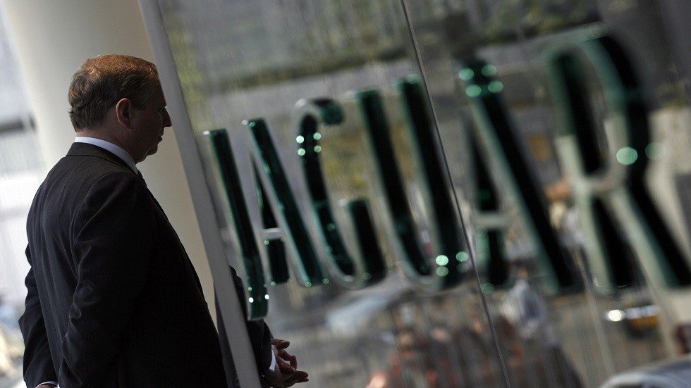 "لوليتا إكسبريس" وملكة جمال روسية على صلة بترامب.. تفاصيل جديدة عن مقتل الملياردير إبشتاين