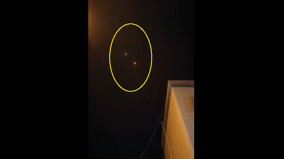 وسائل إعلام سعودية تنشر مقطع فيديو لاستهداف جازان بصواريخ أطلقها الحوثيون