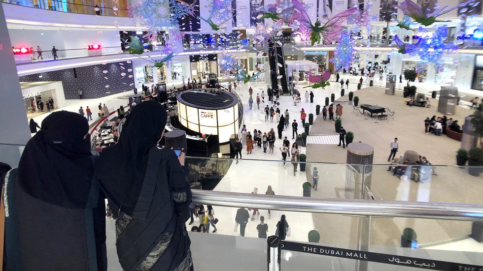 تقرير إحصائي يكشف عن عدد النساء مقارنة بالرجال في إمارة دبي