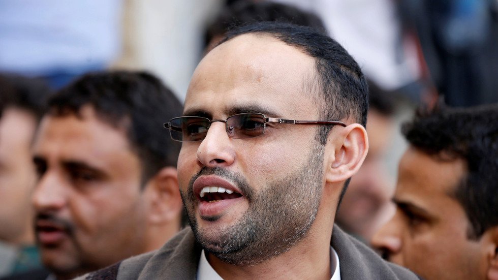 الحوثيون يشكلون فريقا "للمصالحة الوطنية الشاملة والحل السياسي" وسط أنباء عن "مبادرة ترامب"