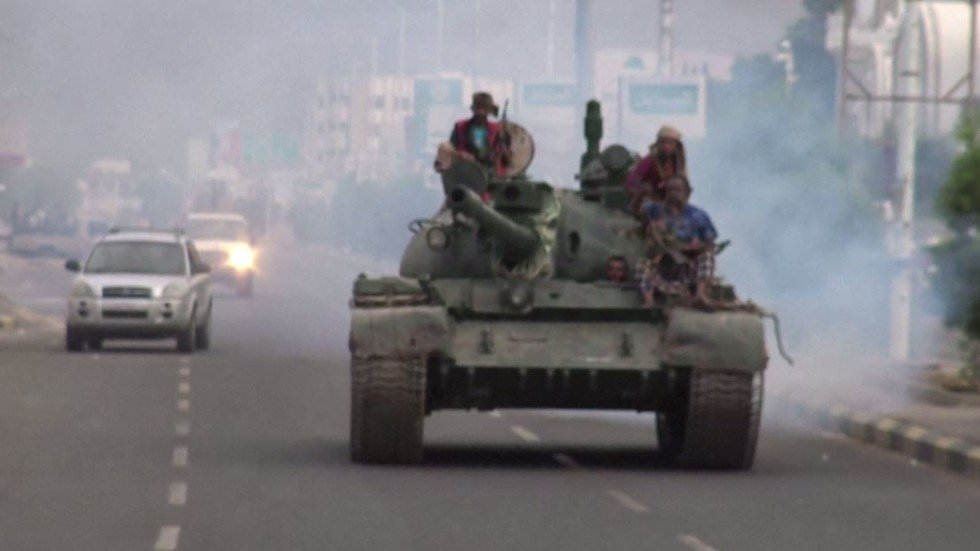 قوات "الانتقالي" اليمني تعلن حالة الطوارئ لمدة 72 ساعة في عدن