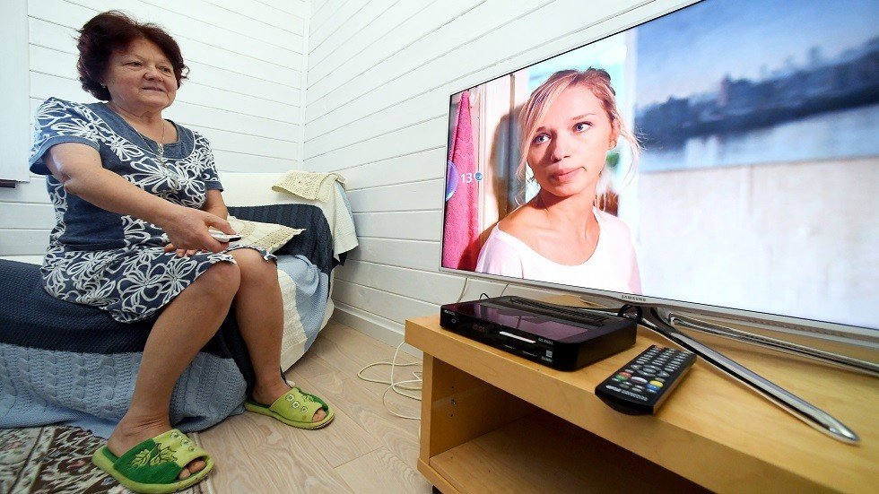 استطلاع الرأي: 20% من الروس لا يشاهدون التلفزيون إلا مرتين في العام