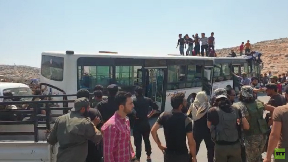 احتجاجات على معبر "باب الهوى" بين سوريا وتركيا