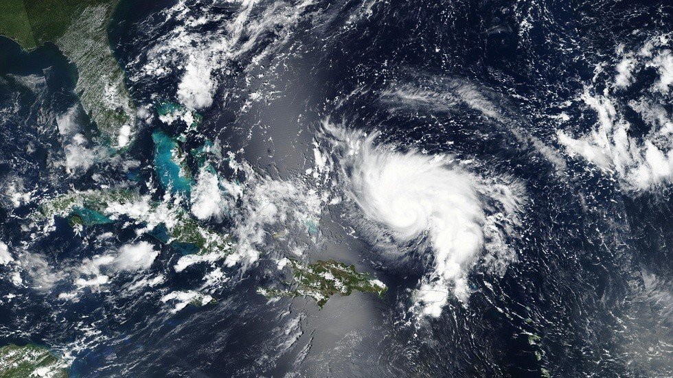 "دوريان" يزداد قوة ويقترب من فلوريدا