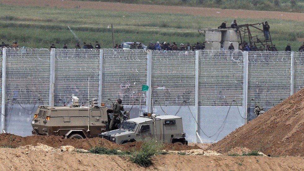 الجيش الإسرائيلي يقتل فلسطينيا جرح جنودا على حدود غزة