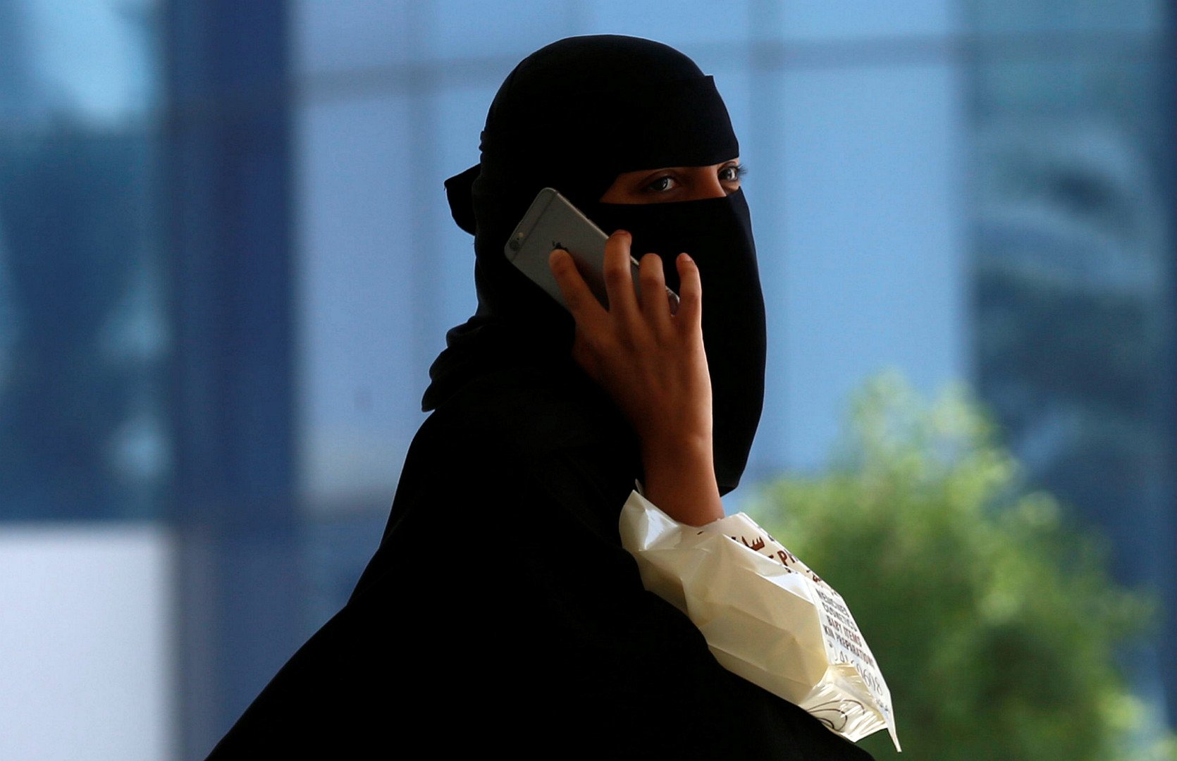 أمر ملكي سعودي جديد لمساواة المرأة بالرجل