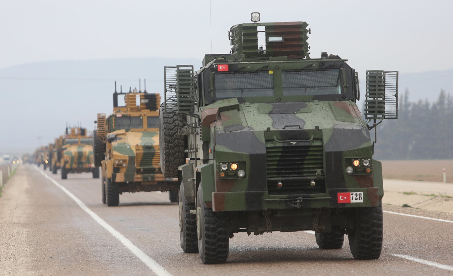 أردوغان يلهي الجيش بالحروب كي لا ينقلب عليه
