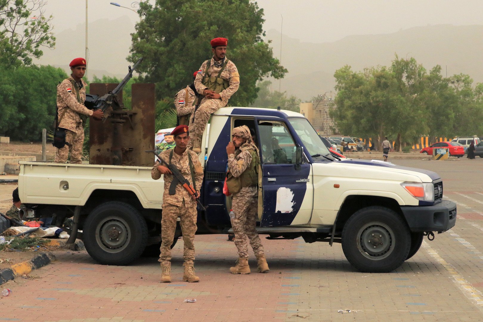 مقتل شخص باشتباكات كريتر قرب القصر الجمهوري في عدن
