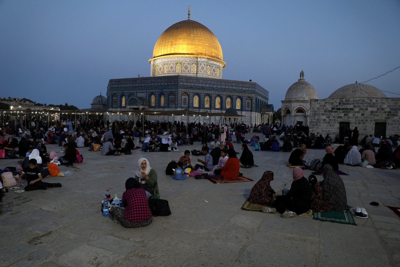إغلاق مساجد القدس في أول أيام عيد الأضحى ودعوات لشد الرحال إلى الأقصى