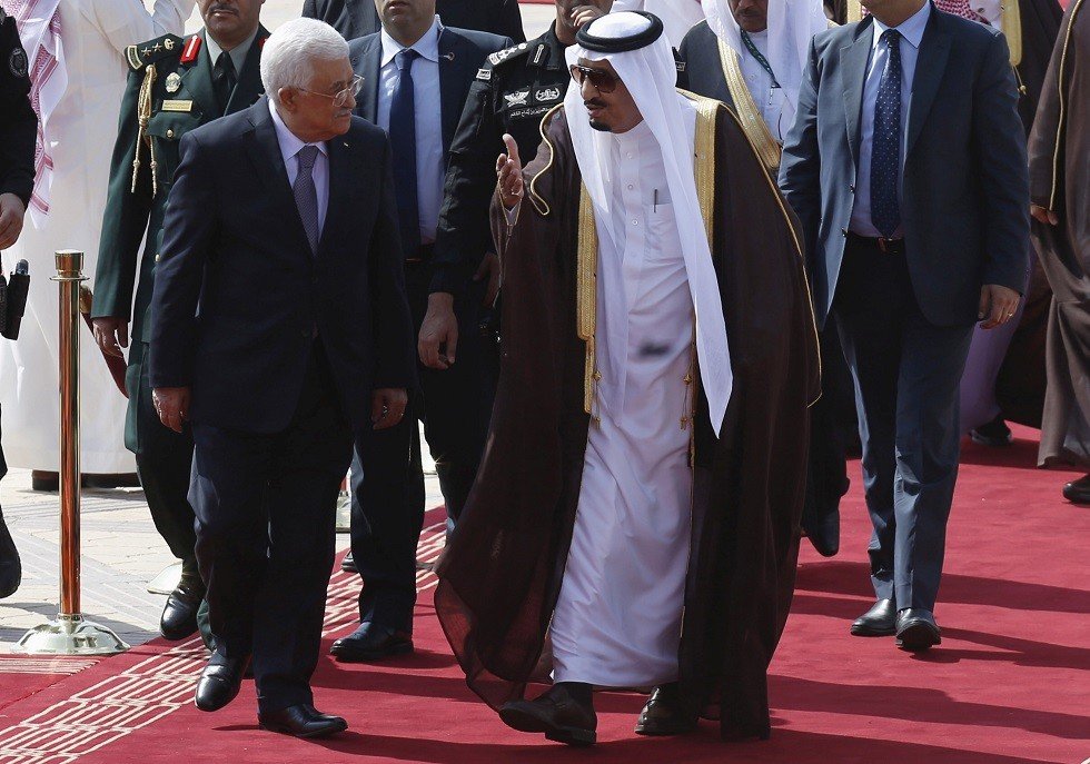 الملك سلمان والرئيس الفلسطيني يتبادلان التهاني بعيد الأضحى