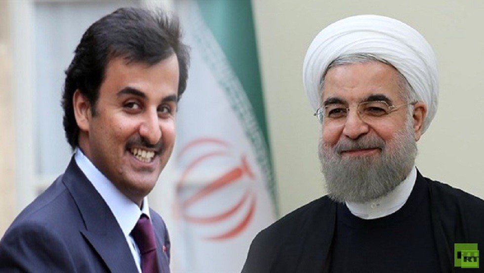 الرئیس الإيراني في اتصال هاتفي مع أمير قطر: إجراءات بعض الدول الأجنبية في الخليج تعقد أزمات المنطقة