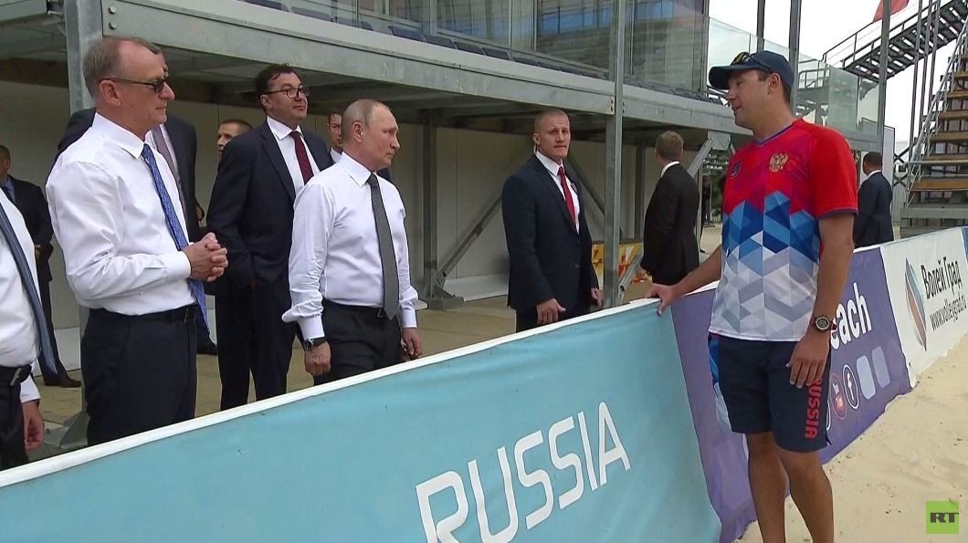بوتين يزور مجمع الرياضة واللياقة البدنية 