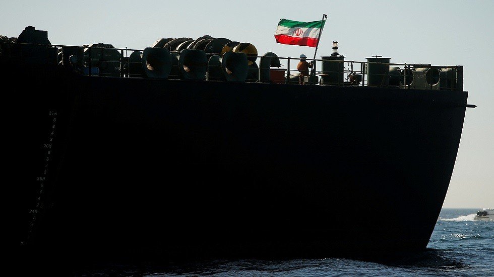 بيانات تعقب حركة السفن: الناقلة الإيرانية المفرج عنها غيرت وجهتها