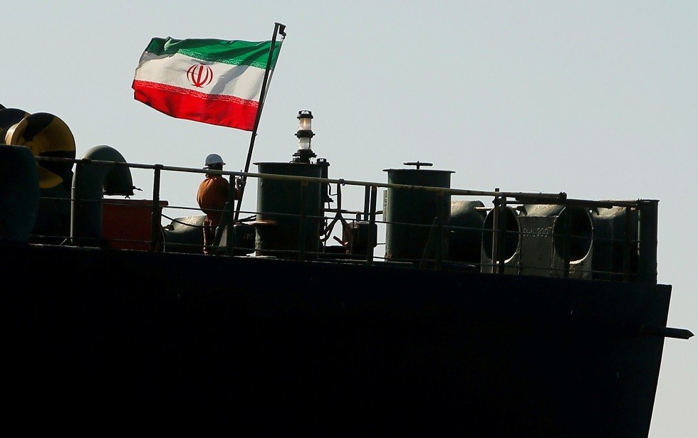 طهران: واشنطن سترتكب خطأ جسيما له تداعيات في حال احتجاز الناقلة 