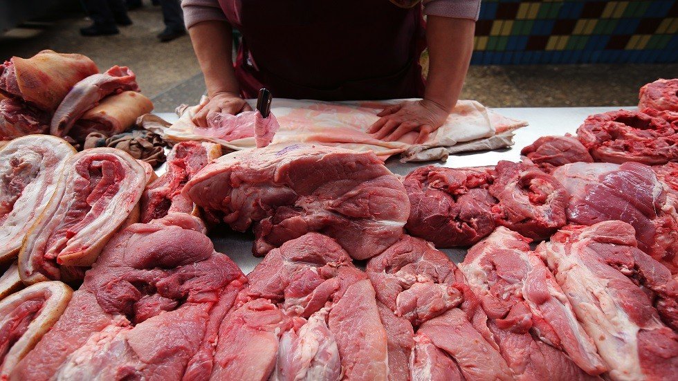 الإحصاء الروسية: اللحوم تشكل ثلث نفقات الطعام لدى الروس