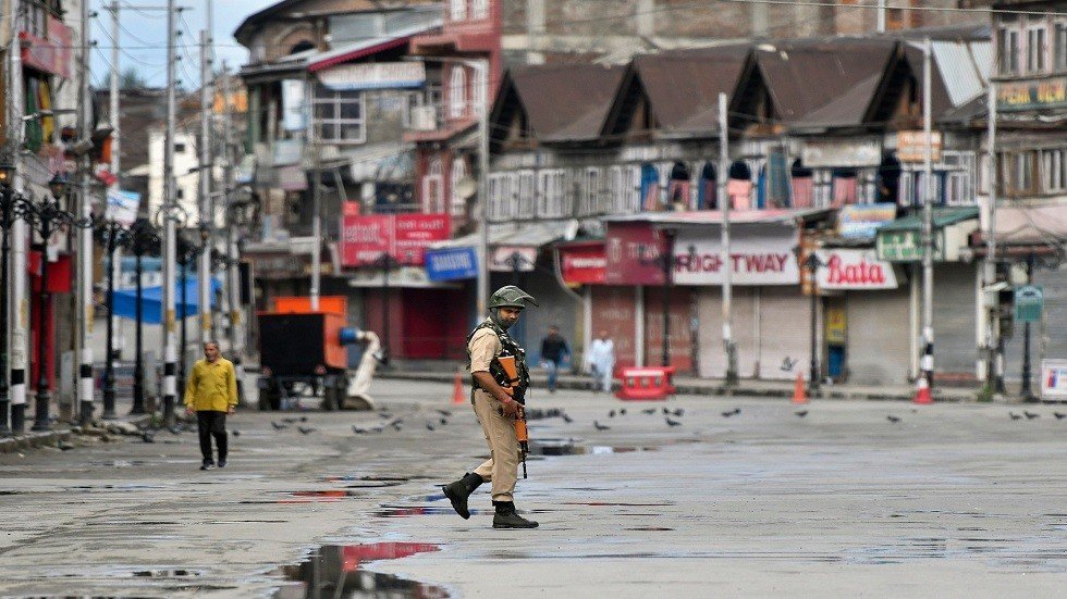 الشرطة الهندية: قتيلان في تبادل لإطلاق النار في كشمير