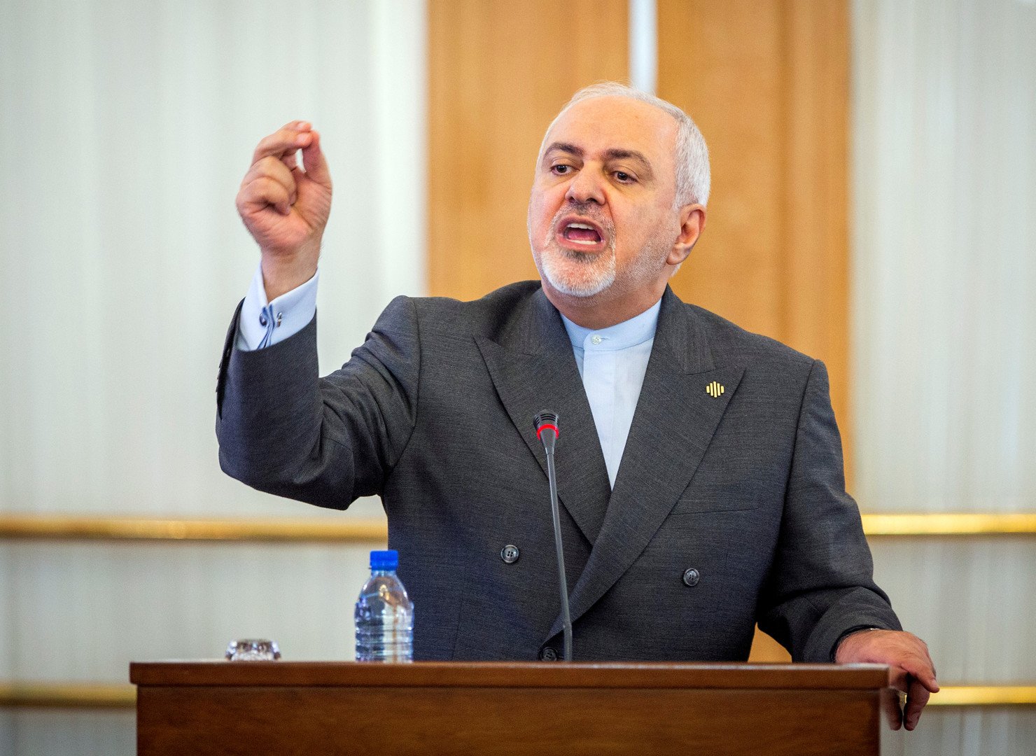 ظريف: طهران ستسرع النظر قضائيا في قضية 