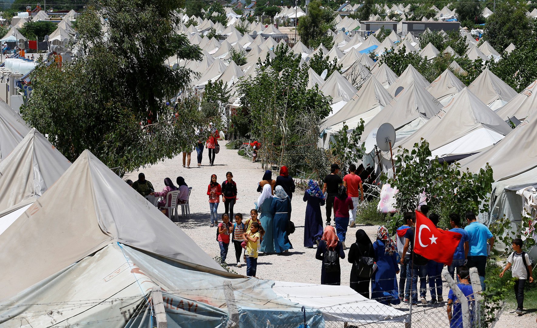 أنقرة تعلق على تقارير إعلامية حول عزمها ترحيل اللاجئين السوريين