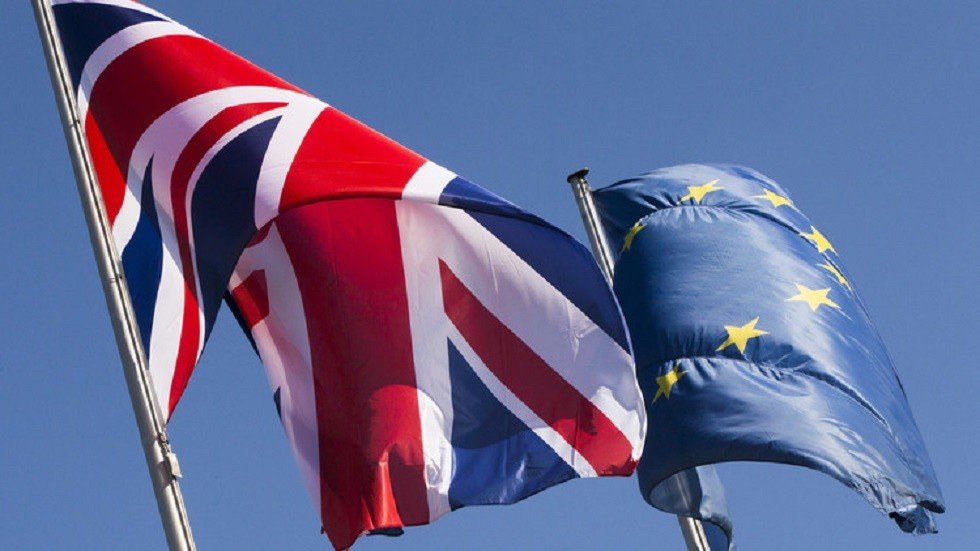 المفوضية الأوروبية: على بريطانيا الالتزام بتعهداتها حتى في حال الخروج دون اتفاق