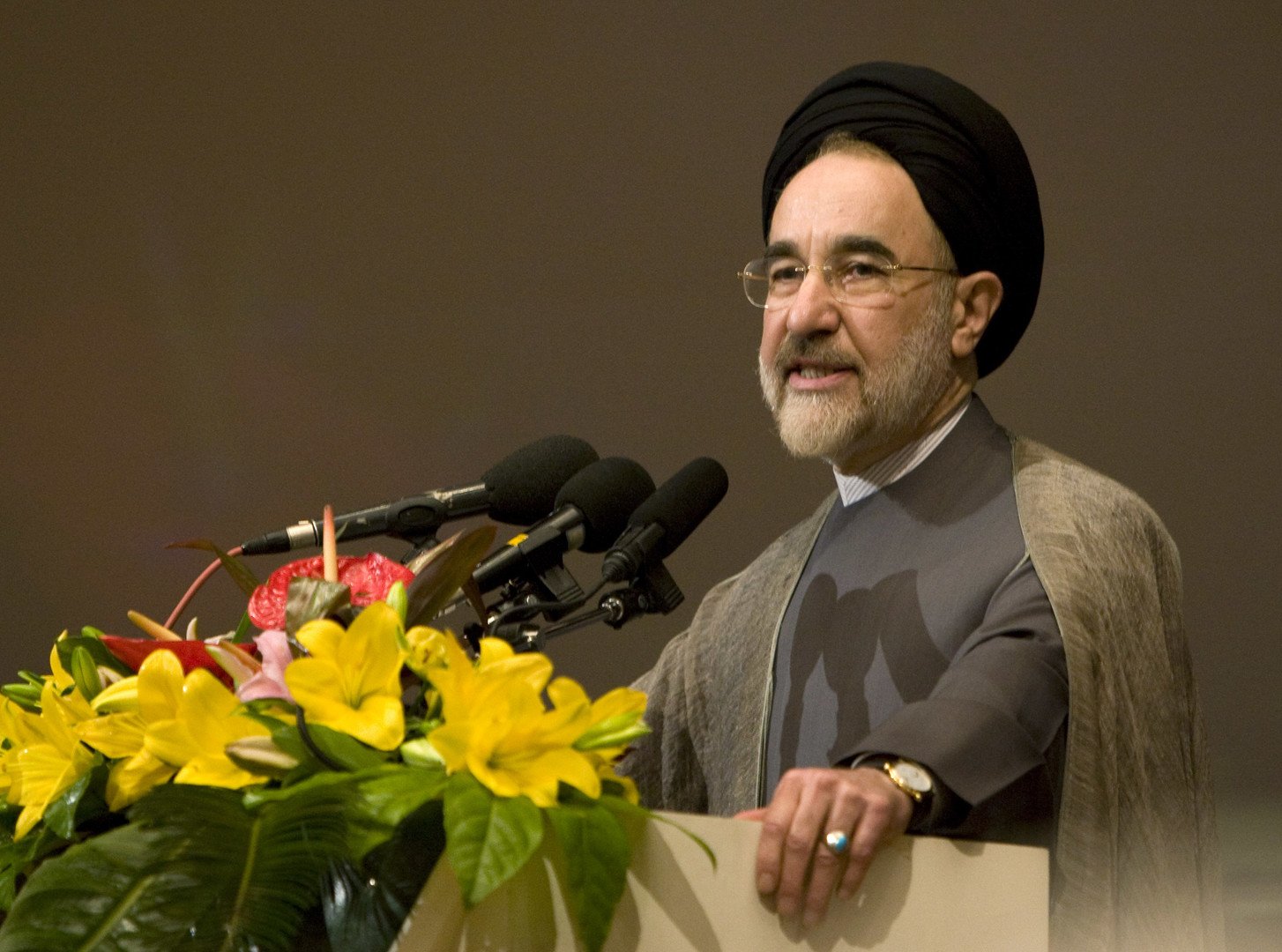 طهران تصدر قرارات جديدة بحق الرئيس السابق خاتمي