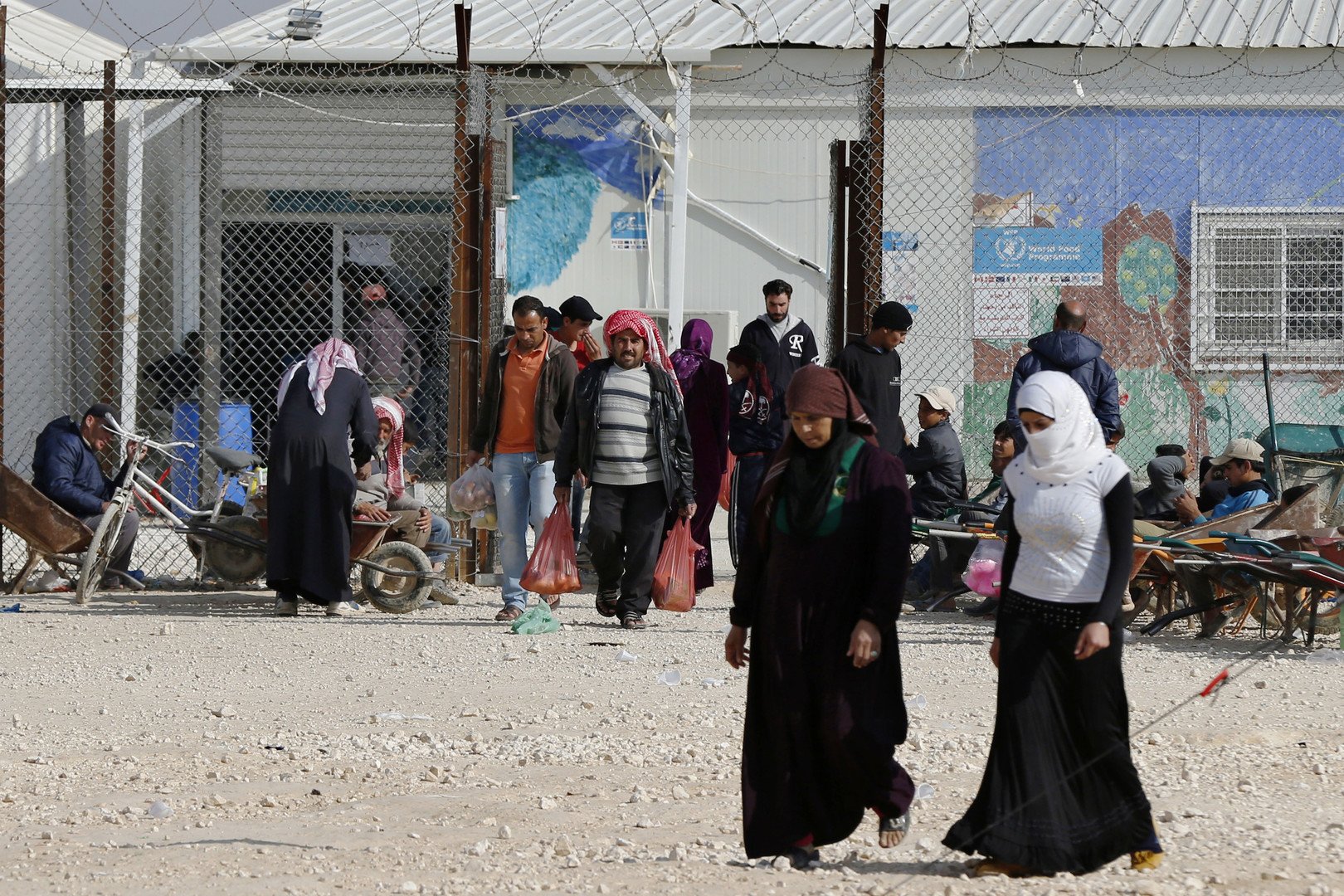 تأجيل دعوى قضائية بشأن إبعاد وترحيل لاجئين سوريين في مصر بحجة انتمائهم لجماعة الإخوان