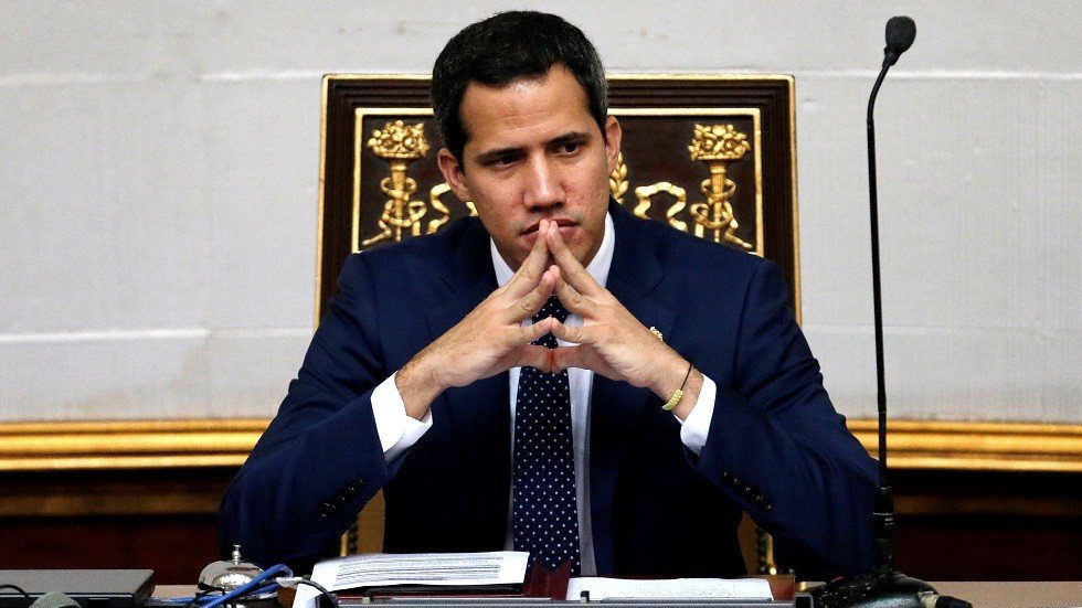 المعارضة الفنزويلية تشكل حكومة موازية في البلاد