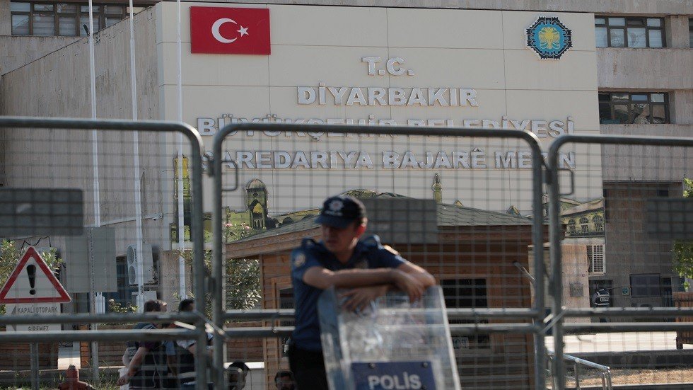 المحافظون المقالون الـ3 في تركيا: ما حصل انقلاب سياسي سنواجهه بجميع الوسائل