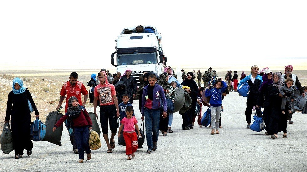 استعدادات لإجلاء دفعة كبيرة من النازحين السوريين عن مخيم الركبان