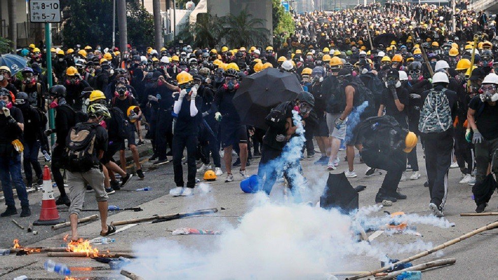 واشنطن تمول الاحتجاجات في هونغ كونغ