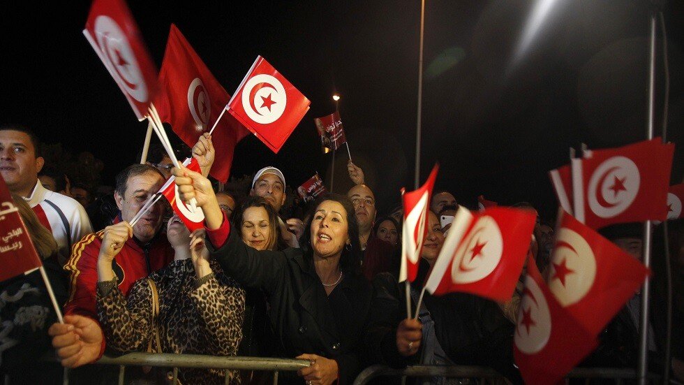 إعلان أسماء المرشحين لخوض الانتخابات الرئاسية في تونس
