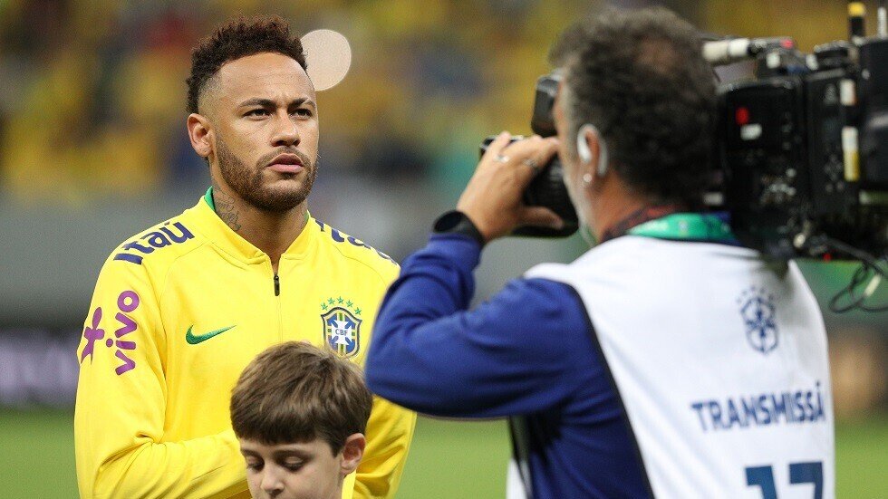 نيمار يضع النقاط على الحروف