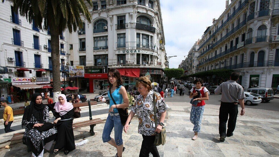 خبيرة: يجب تكوين هيئة انتخابات جديدة دون المساس بالدستور الجزائري