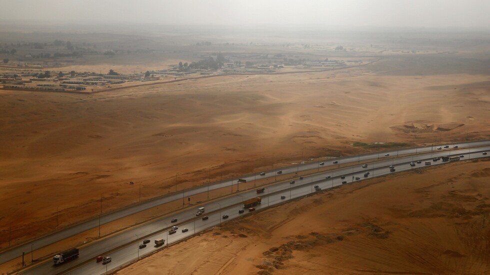 مصر.. مواصفات جديدة للمركبات المسموح لها بالسير على الطرق