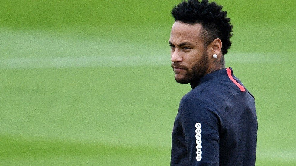 في الساعات الأخيرة من الانتقالات.. فريق مغمور حاول التعاقد مع نيمار