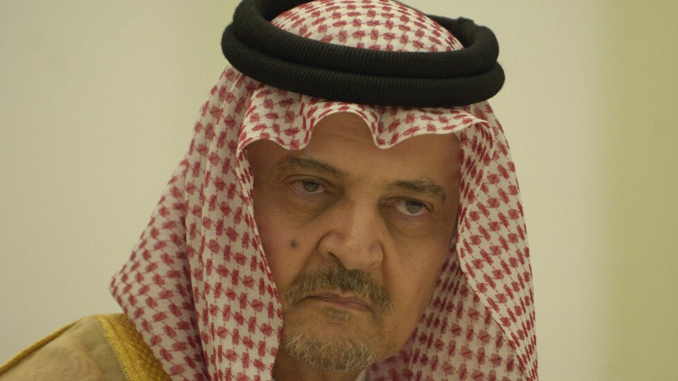 سر بكاء الأمير سعود الفيصل في موسكو (فيديو)