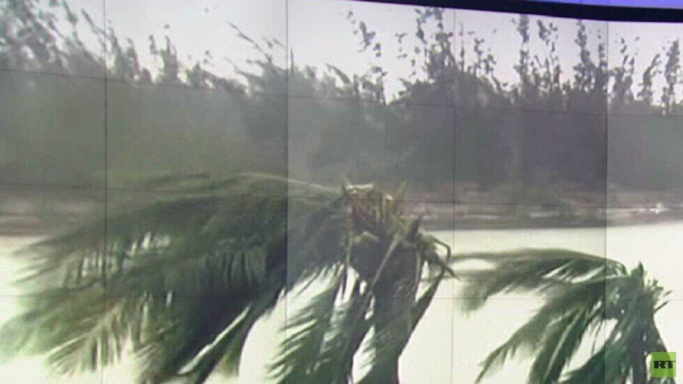 إجلاء مليون شخص بسبب إعصار دوريان