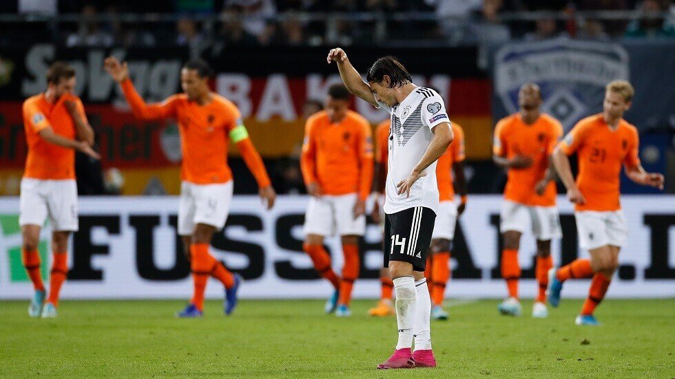 شاهد.. هولندا تهزم ألمانيا في معقلها