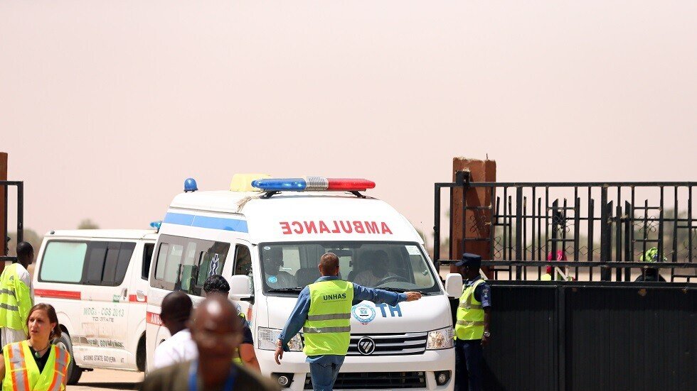 مئات الحجاج ينجون من الموت جراء حادث طائرة في مطار نيجيري (صورة)