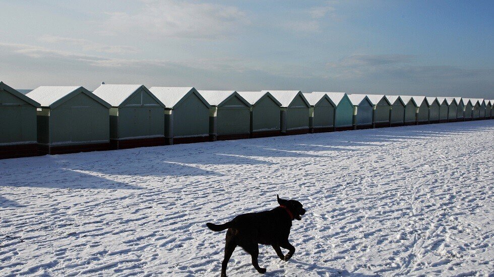 "وحش قادم من الشرق" يهدد بريطانيا