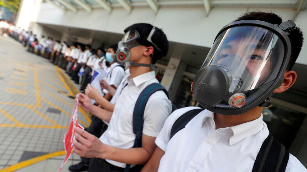 سلاسل بشرية.. شكل جديد من الاحتجاجات في هونغ كونغ