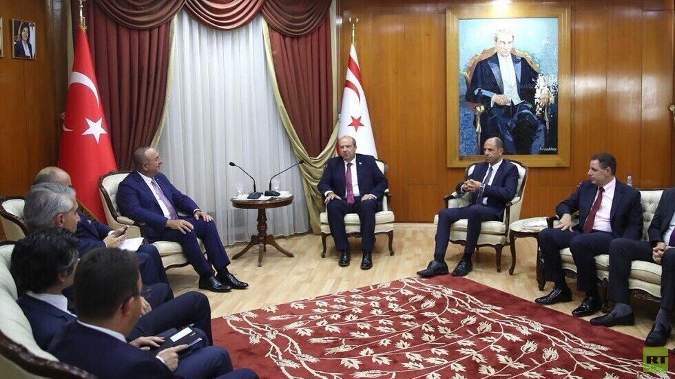 رئيس حكومة شمال قبرص يبحث مع تشاووش أوغلو أنشطة التنقيب شرق المتوسط