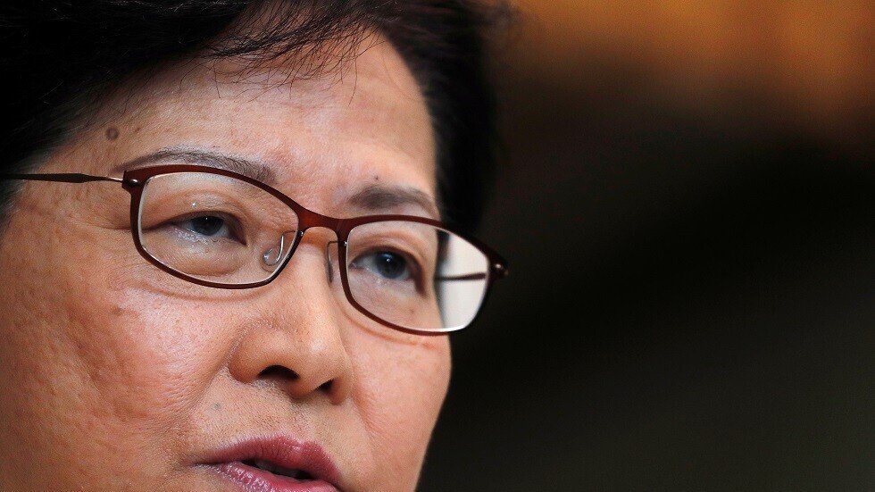 زعيمة هونغ كونغ: تصعيد العنف لن يحل المشاكل الاجتماعية