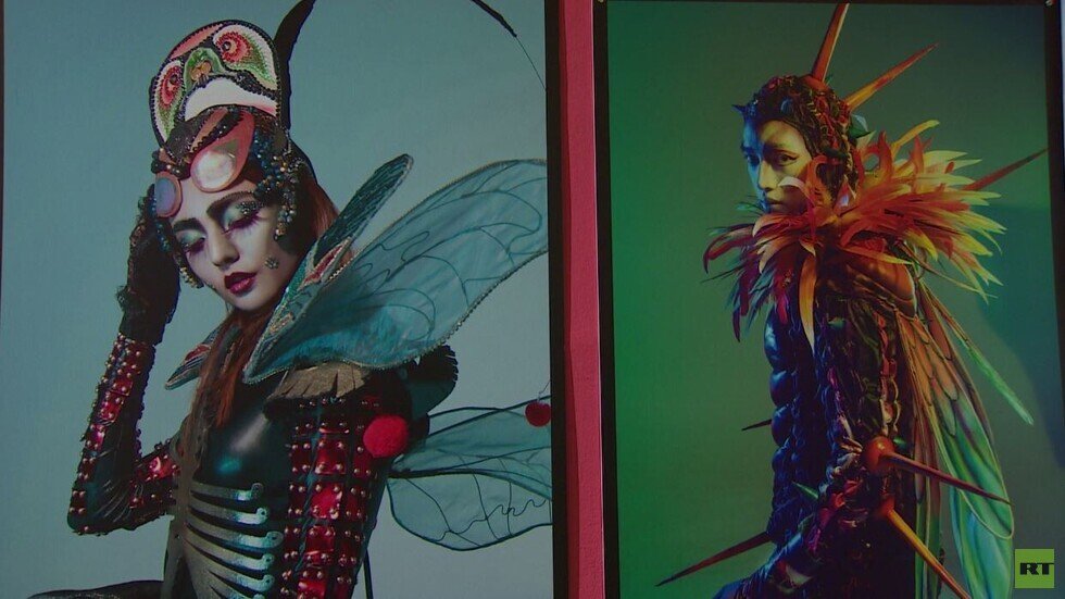 معرض للأزياء المسرحية المبتكرة في موسكو