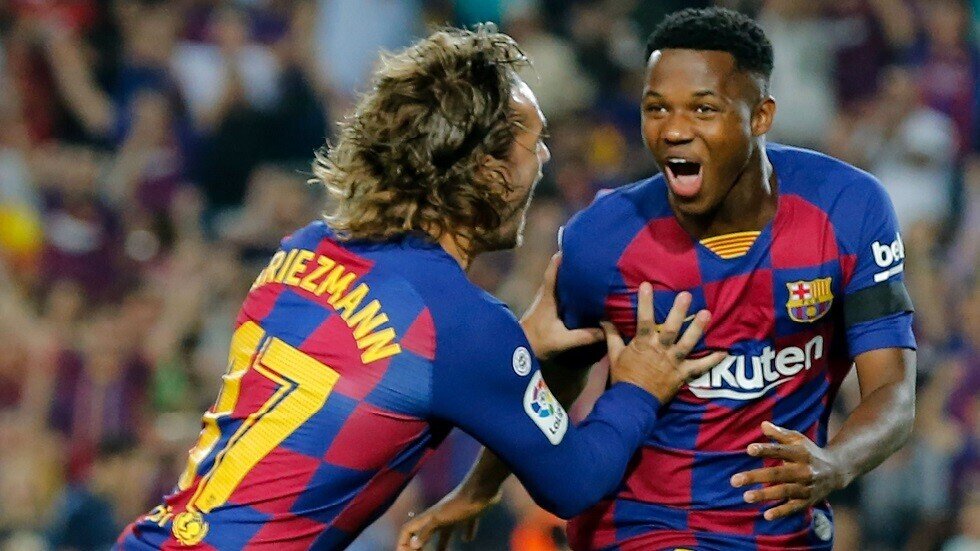 نجم برشلونة الجديد على موعد مع التاريخ في دوري أبطال أوروبا