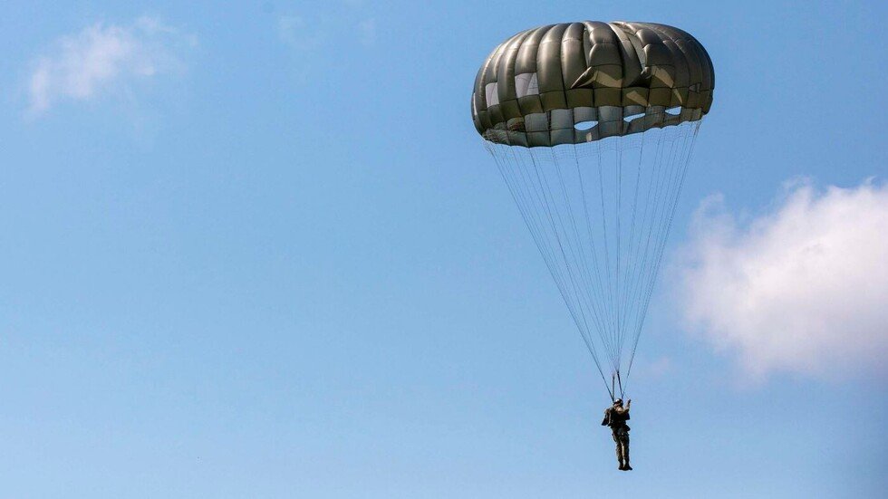 خانته المظلة.. مقتل سائح روسي في تركيا