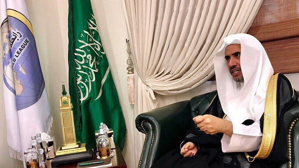 أمين عام رابطة العالم الإسلامي: الإسلام السياسي يمثل تهديدا