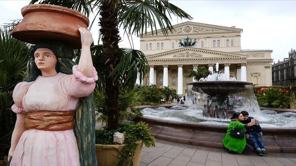 افتتاح الموسم المسرحي 244 في 