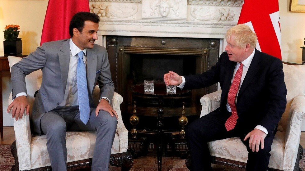 لندن: جونسون وأمير قطر يعربان عن قلقهما المشترك إزاء سلوك إيران المزعزع للاستقرار