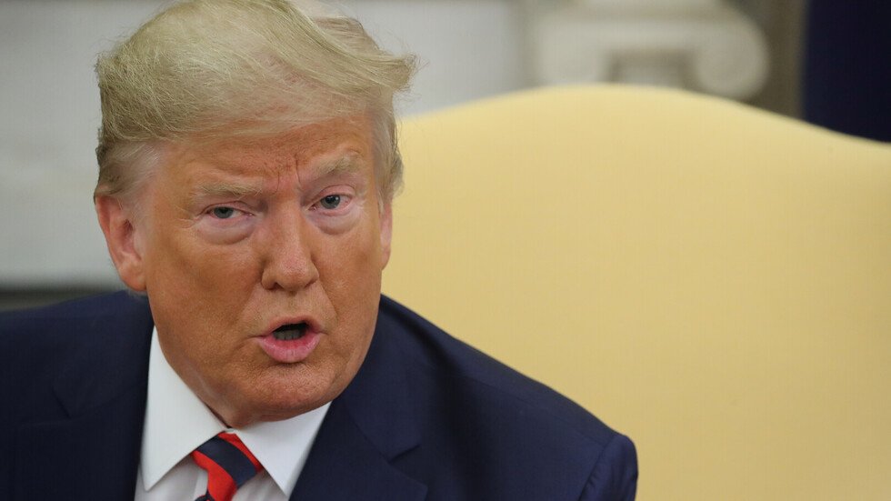 ترامب يعلن فرض عقوبات على البنك الوطني الإيراني