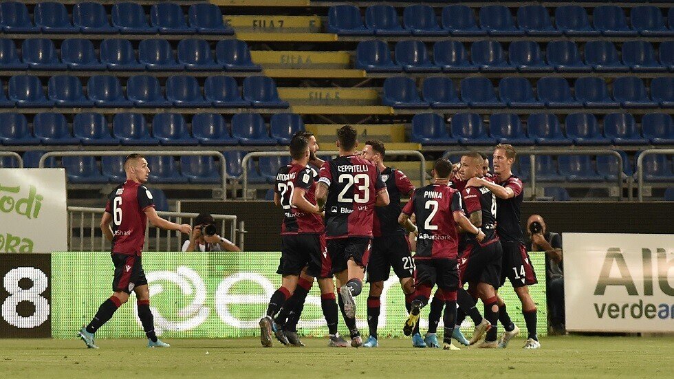 كالياري يكرم وفادة ضيفه جنوى بثلاثية (فيديو)